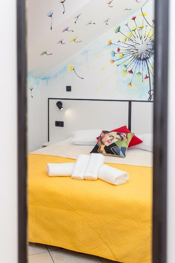 Mima'S Rooms Omiš Dış mekan fotoğraf